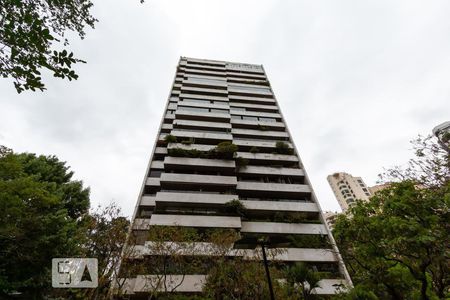 Apartamento à venda com 520m², 4 quartos e 4 vagas Apartamento à venda com 520m², 4 quartos e 4 vagasFachada