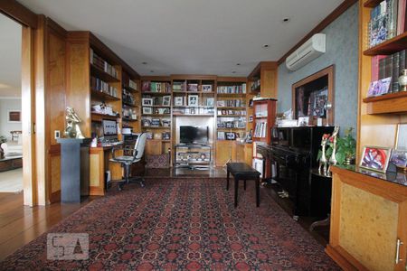 Sala de apartamento à venda com 4 quartos, 520m² em Vila Suzana, São Paulo