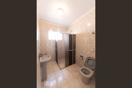 Casa à venda com 276m², 3 quartos e 4 vagas Casa à venda com 276m², 3 quartos e 4 vagasBanheiro Social