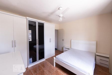 Casa à venda com 276m², 3 quartos e 4 vagas Casa à venda com 276m², 3 quartos e 4 vagasSuite