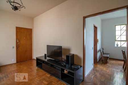 Sala de apartamento para alugar com 3 quartos, 103m² em Santo Antônio, Belo Horizonte