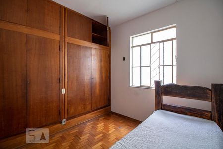 Quarto 01 de apartamento para alugar com 3 quartos, 103m² em Santo Antônio, Belo Horizonte