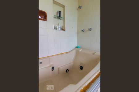 Casa para alugar com 450m², 6 quartos e 8 vagas Casa para alugar com 450m², 6 quartos e 8 vagasBanheiro - Quarto Suíte 3