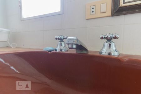 Casa para alugar com 450m², 6 quartos e 8 vagas Casa para alugar com 450m², 6 quartos e 8 vagasBanheiro - Quarto Suíte 2