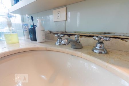 Casa para alugar com 450m², 6 quartos e 8 vagas Casa para alugar com 450m², 6 quartos e 8 vagasBanheiro - Quarto Suíte 1