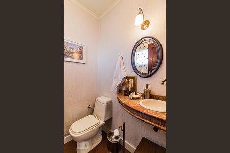 Casa à venda com 370m², 5 quartos e 4 vagasLavabo