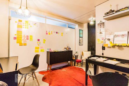 Casa à venda com 370m², 5 quartos e 4 vagasEscritório2