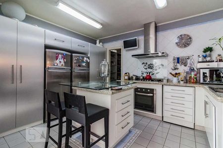 Casa à venda com 370m², 5 quartos e 4 vagasCozinha