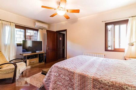 Casa à venda com 370m², 5 quartos e 4 vagasDormitório2