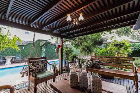 varanda de casa à venda com 5 quartos, 370m² em Jardim Botânico, Porto Alegre