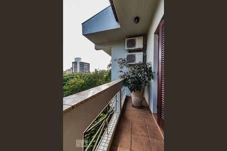 Casa à venda com 370m², 5 quartos e 4 vagasSacada