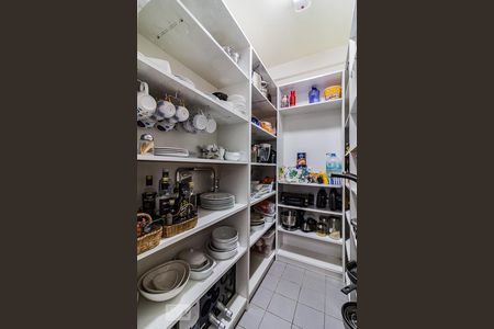 Casa à venda com 370m², 5 quartos e 4 vagasCopa