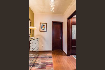 Casa à venda com 370m², 5 quartos e 4 vagasCloset do quarto