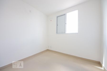 Quarto 1 de apartamento para alugar com 2 quartos, 50m² em Humaitá, Porto Alegre