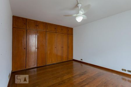Casa para alugar com 200m², 3 quartos e 3 vagasQuarto 1