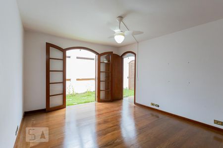 Casa para alugar com 200m², 3 quartos e 3 vagasQuarto 1
