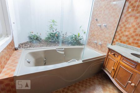 Casa para alugar com 200m², 3 quartos e 3 vagasBanheiro do Quarto 2