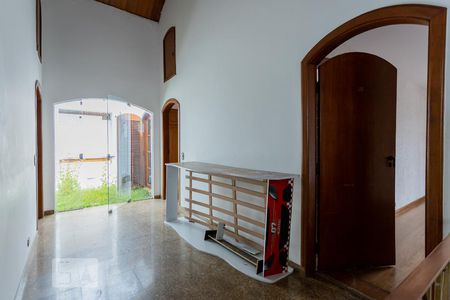 Casa para alugar com 200m², 3 quartos e 3 vagasCorredor Quartos