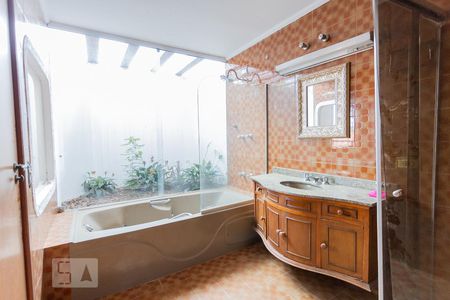 Casa para alugar com 200m², 3 quartos e 3 vagasBanheiro do Quarto 2