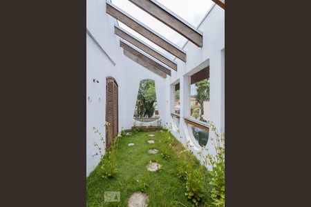 Casa para alugar com 200m², 3 quartos e 3 vagasJardim de inverno