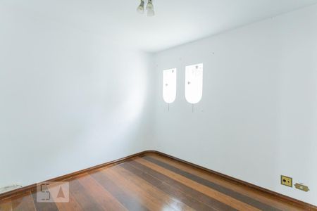 Casa para alugar com 200m², 3 quartos e 3 vagasSala