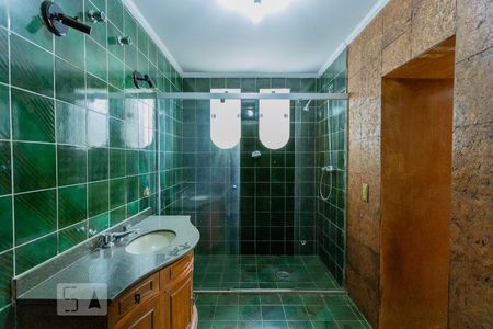 Casa para alugar com 200m², 3 quartos e 3 vagasBanheiro do Quarto 1