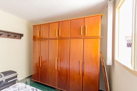 Quarto 2 de apartamento para alugar com 2 quartos, 80m² em Setor Goiânia 2, Goiânia