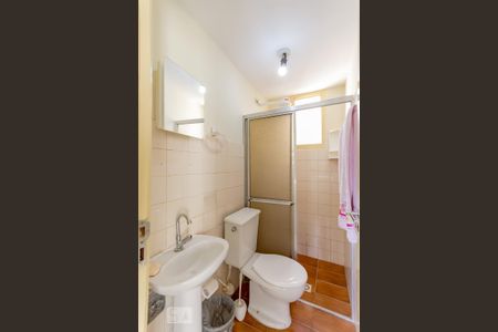 Banheiro de apartamento para alugar com 2 quartos, 80m² em Setor Goiânia 2, Goiânia
