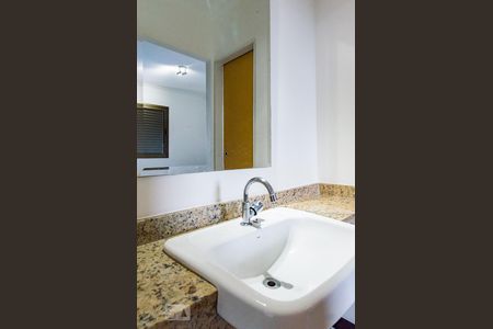Lavabo de apartamento para alugar com 1 quarto, 56m² em Jardim Planalto, Campinas