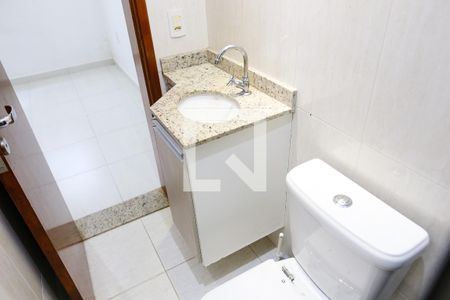Apartamento para alugar com 70m², 2 quartos e 2 vagas Apartamento para alugar com 70m², 2 quartos e 2 vagasBanheiro da Suíte