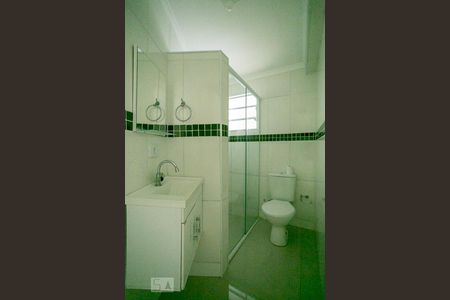 Banheiro de kitnet/studio para alugar com 1 quarto, 35m² em Vila Miriam, São Paulo