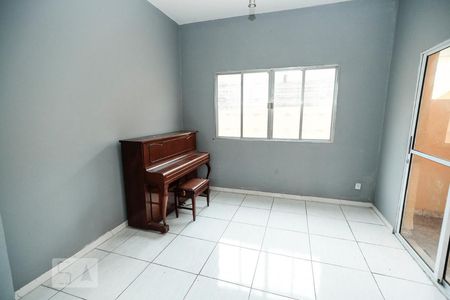 Casa para alugar com 100m², 2 quartos e 1 vagaCopa