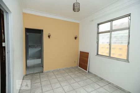 Sala de casa para alugar com 2 quartos, 100m² em Cascadura, Rio de Janeiro