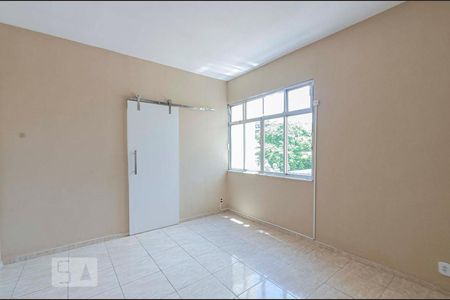 Apartamento à venda com 70m², 2 quartos e sem vagaSala