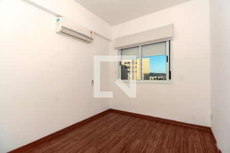 Quarto de apartamento à venda com 2 quartos, 67m² em Partenon, Porto Alegre
