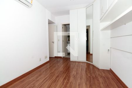 Suíte de apartamento à venda com 2 quartos, 67m² em Partenon, Porto Alegre
