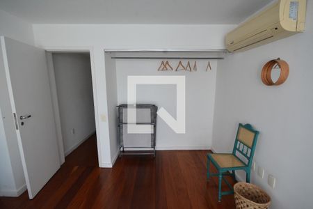 Casa à venda com 680m², 6 quartos e 1 vagaQuarto 4