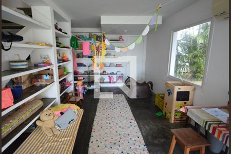 Casa à venda com 680m², 6 quartos e 1 vagaQuarto 6