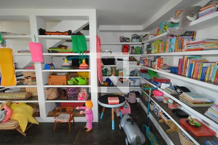 Casa à venda com 680m², 6 quartos e 1 vagaQuarto 6