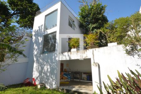 Casa à venda com 680m², 6 quartos e 1 vagaFachada