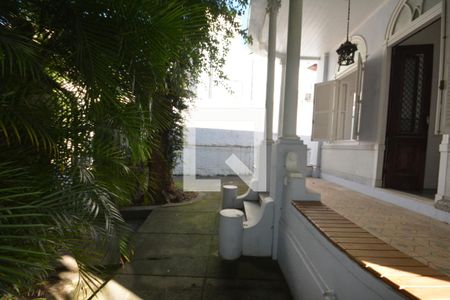 Casa à venda com 680m², 6 quartos e 1 vagaFachada