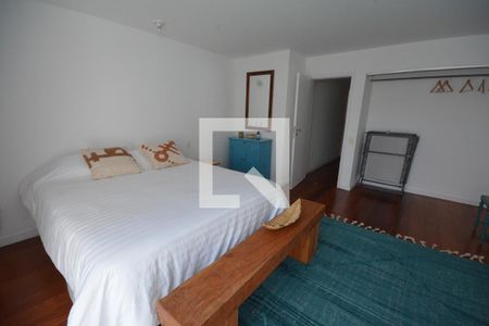 Casa à venda com 680m², 6 quartos e 1 vagaQuarto 4