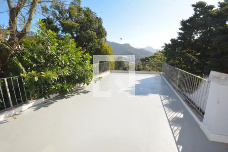 Casa à venda com 680m², 6 quartos e 1 vagavaranda