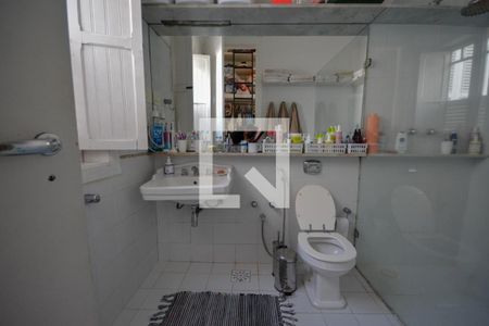 Casa à venda com 680m², 6 quartos e 1 vagaBanheiro