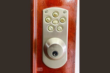 Apartamento para alugar com 85m², 2 quartos e 2 vagasFechadura eletrônica