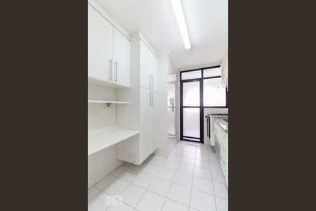 Apartamento para alugar com 85m², 2 quartos e 2 vagasCozinha
