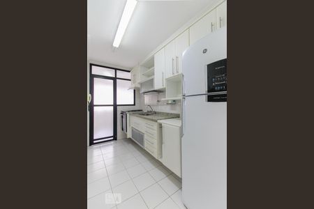Apartamento para alugar com 85m², 2 quartos e 2 vagasCozinha