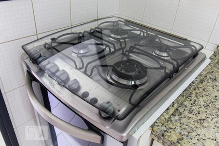 Apartamento para alugar com 85m², 2 quartos e 2 vagasDetalhe fogão