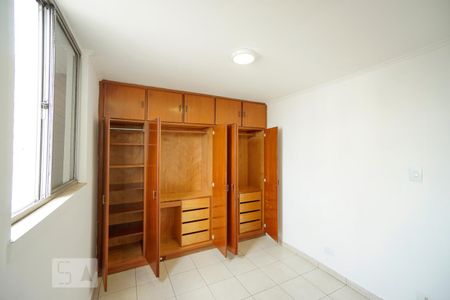 Apartamento à venda com 50m², 2 quartos e 1 vagaQuarto 02