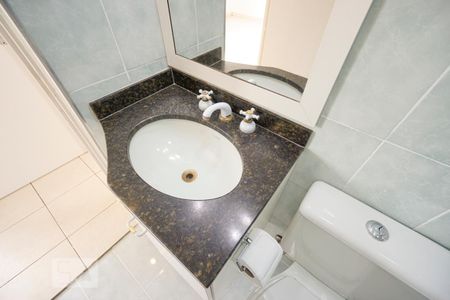 Apartamento à venda com 50m², 2 quartos e 1 vagaDetalhe banheiro social